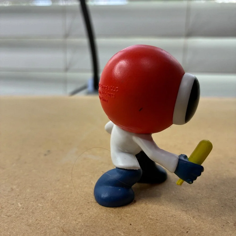 Rainbow Friends Figure Red Scientist from the School Bus Mini Figure‎ Set